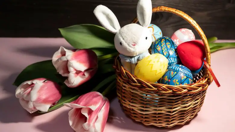 Bunny Basket of Joy: Crafty Easter Egg Holders