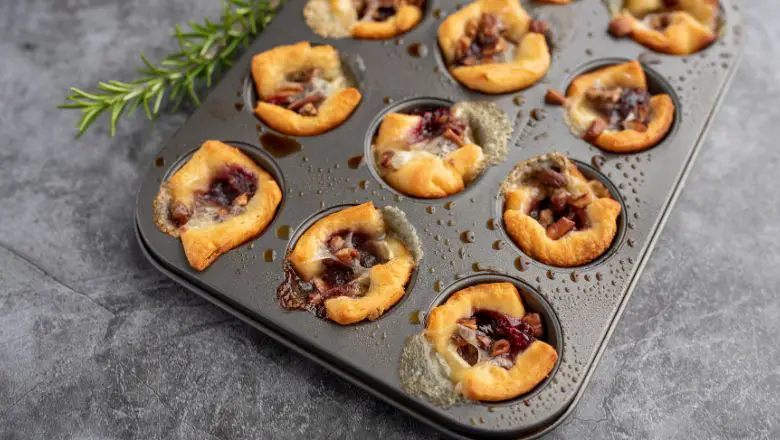 Cranberry Brie Bites: Sweet and Savory Bliss