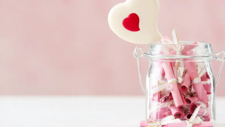 DIY Valentine Gifts in a Jar