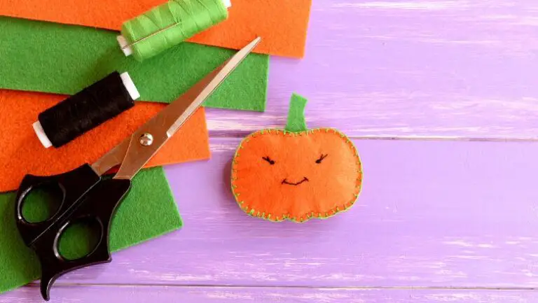 5 DIY Halloween Crafts For Kids (Spook-tacularly Easy)