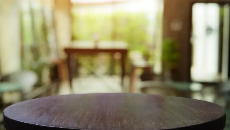 DIY Rustic Decor Ideas #2: Reclaimed Wood Coffee Table