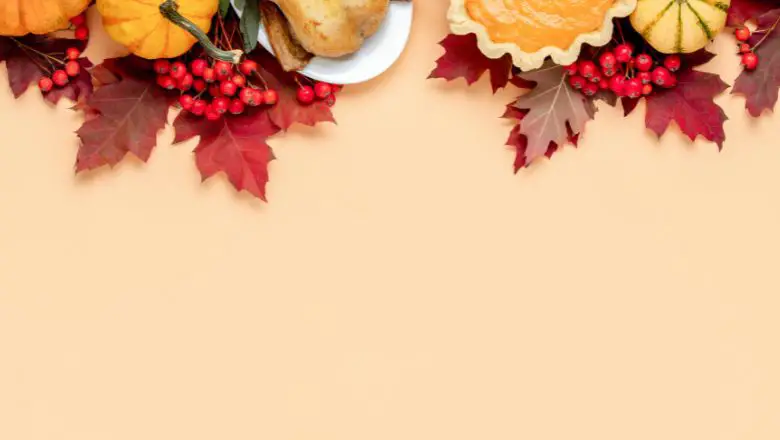 DIY Thanksgiving Decor Idea #5: Turkey Leaf Placemats