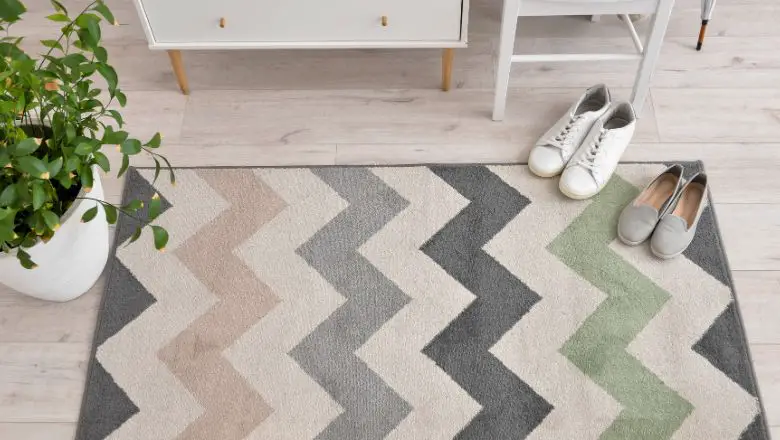 Hand-Painted DIY Rug: Walk on Art with Your Custom Masterpiece!