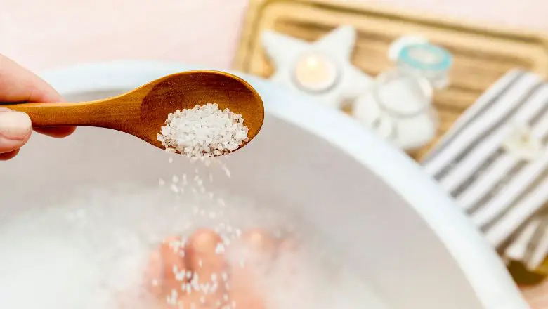 How to Dechlorinate Bath Water Naturally