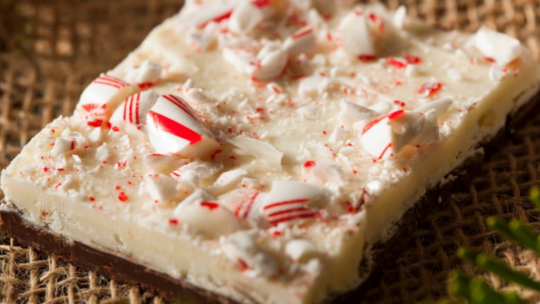 Peppermint Perfection: Artisanal Peppermint Bark that Melts Hearts