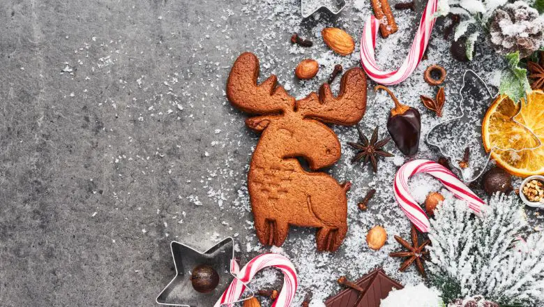 Santa's Little Helpers: Edible Reindeer Antlers