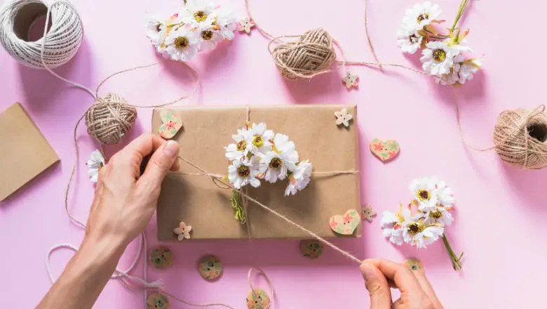 Springtime Favors: Handcrafted Delights for Guests