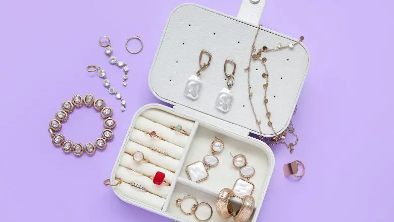 DIY Jewelry Storage organizer